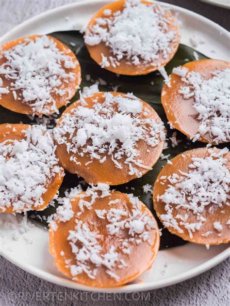 How to Make Delicious Original Pinoy Kutsinta .